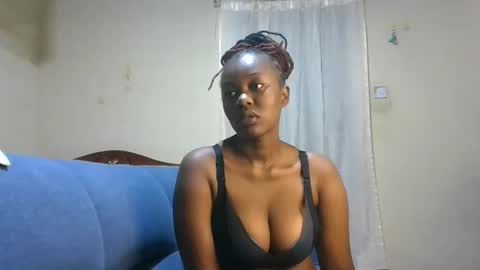 Snapshot of naughtygee100 chatting on 10, 6, 2026 Shee online show from 10, 6, 2026
