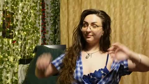 Snapshot of naughtyhomemade17 chatting on 23, 5, 2026 Mya Alexya online show from 23, 5, 2026