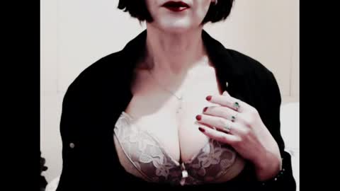 Jenny online show from 17, 4, 2026