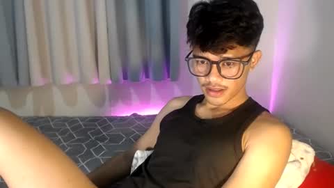 Snapshot of naughtyjosh_ chatting on 24, 7, 2026 Josh online show from 24, 7, 2026