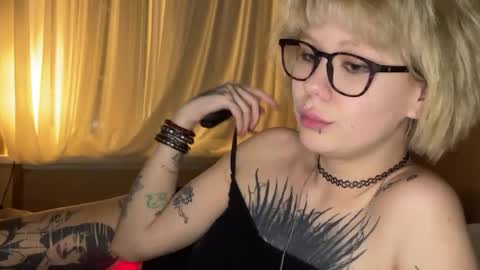 NaughtyLayla666 online show from 30, 5, 2026