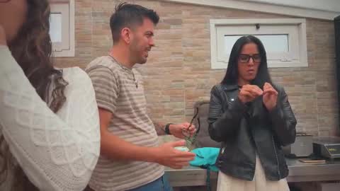 ANDREA STEPH  MIKE online show from 17, 10, 2025