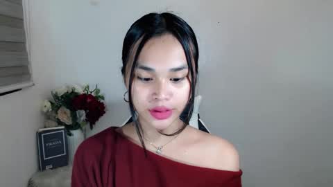 Snapshot of naughtymuse_ chatting on 8, 5, 2026 ELISE online show from 8, 5, 2026