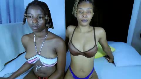 naughtysluts_ online show from 18, 9, 2025