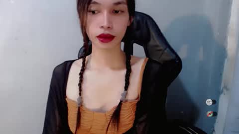 Snapshot of naughtysunshinepinay chatting on 8, 10, 2025 Celine online show from 8, 10, 2025