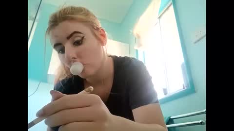 Snapshot of naughtyt333n chatting on 27, 3, 2026 Naughty Jess online show from 27, 3, 2026