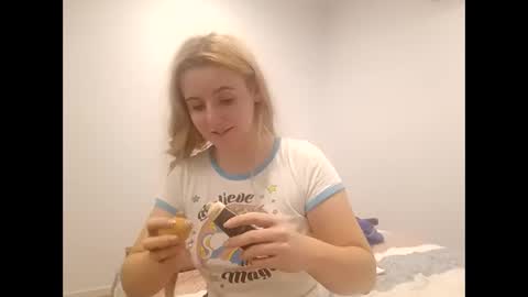 Snapshot of naughtyt333n chatting on 8, 4, 2026 Naughty Jess online show from 8, 4, 2026