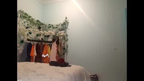 Snapshot of naughtyt333n chatting on 16, 4, 2026 Naughty Jess online show from 16, 4, 2026