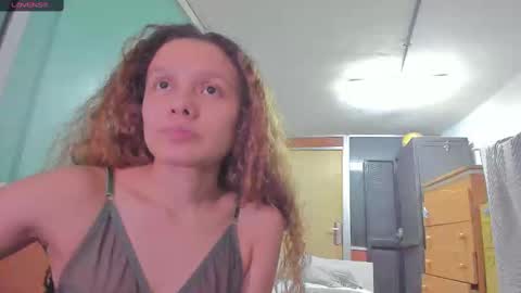 Arantxa online show from 3, 2, 2025