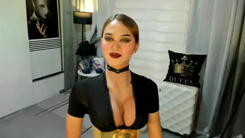 MISS IVANA online show from 17, 1, 2025