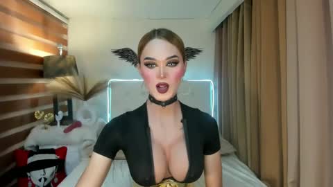 MISS IVANA online show from 20, 1, 2025