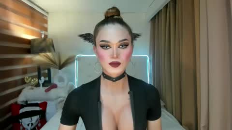 MISS IVANA online show from 20, 1, 2025