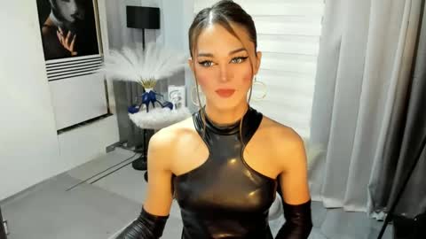 MISS IVANA online show from 21, 2, 2025