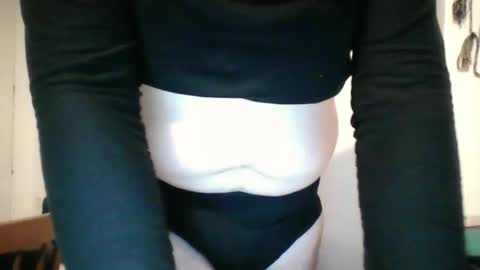 navel_gazing_submissive online show from 24, 10, 2025