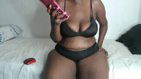 nawtylezi696 online show from 5, 12, 2025