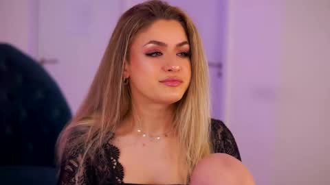 Snapshot of nayaquinn chatting on 18, 1, 2026 Naya online show from 18, 1, 2026