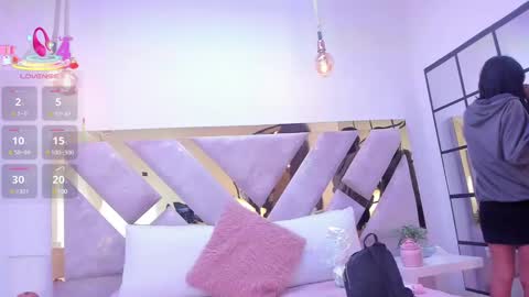 nayara_macherano online show from 9, 3, 2025