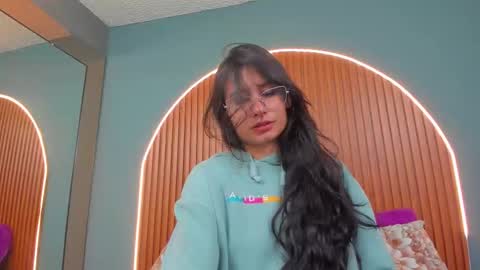 Naye  online show from 3, 2, 2026