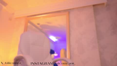 Juli  online show from 21, 9, 2025