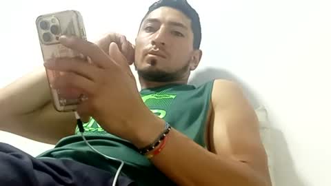 Snapshot of ndavidandcata chatting on 3, 8, 2026 ndavidandcata online show from 3, 8, 2026