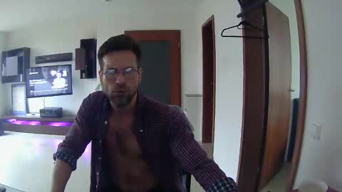 Sebastian online show from 8, 11, 2025