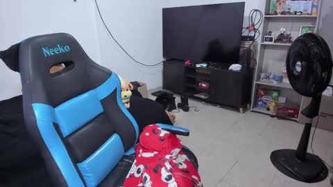 Geek Nicole    im Neeko UwU online show from 13, 1, 2026