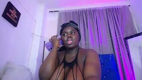 Snapshot of neighbor_ebony chatting on 5, 7, 2026 CHIKY online show from 5, 7, 2026