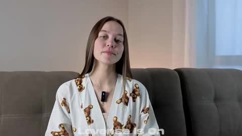 Snapshot of neldaaskins chatting on 5, 11, 2025 Lana online show from 5, 11, 2025