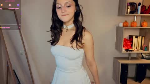 Snapshot of neldaestey chatting on 24, 4, 2026 Vicky and Beatrice online show from 24, 4, 2026