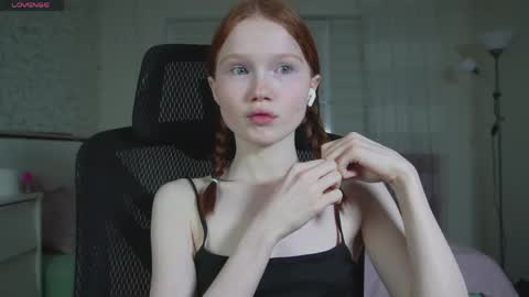 Snapshot of nellie_baby chatting on 8, 6, 2026 Nellie online show from 8, 6, 2026