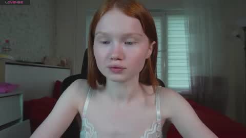 Snapshot of nellie_baby chatting on 18, 7, 2026 Nellie online show from 18, 7, 2026