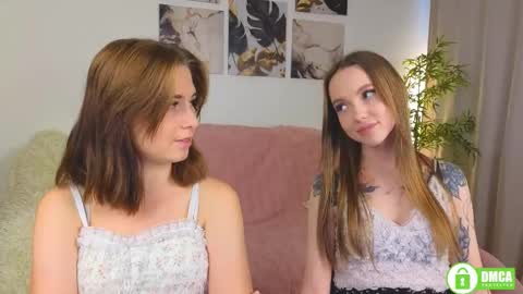 Snapshot of nellie_moans chatting on 5, 10, 2025 Nellie online show from 5, 10, 2025