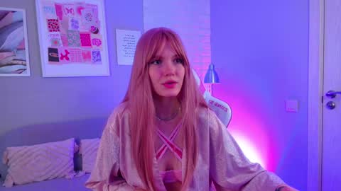 Snapshot of nellloyns chatting on 4, 2, 2025 Nelly online show from 4, 2, 2025