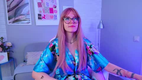 Snapshot of nellloyns chatting on 9, 2, 2025 Nelly online show from 9, 2, 2025