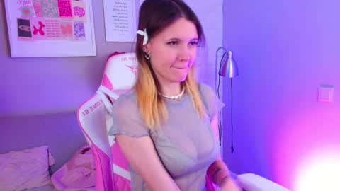 Snapshot of nellloyns chatting on 22, 2, 2025 Nelly online show from 22, 2, 2025