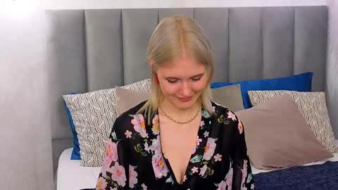 Snapshot of nellloyns chatting on 27, 2, 2025 Nelly online show from 27, 2, 2025