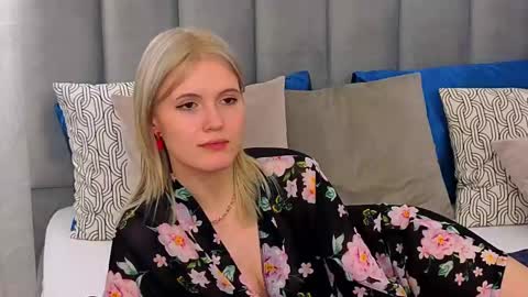 Snapshot of nellloyns chatting on 27, 2, 2025 Nelly online show from 27, 2, 2025