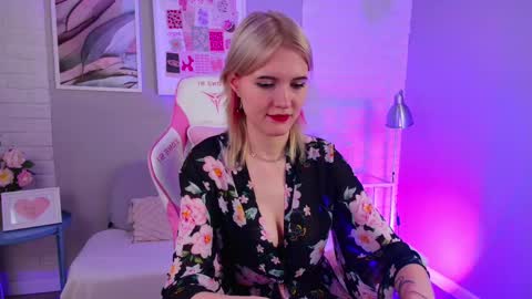 Snapshot of nellloyns chatting on 3, 3, 2025 Nelly online show from 3, 3, 2025