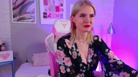 Snapshot of nellloyns chatting on 3, 3, 2025 Nelly online show from 3, 3, 2025