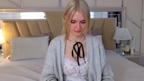 Snapshot of nellloyns chatting on 6, 3, 2025 Nelly online show from 6, 3, 2025