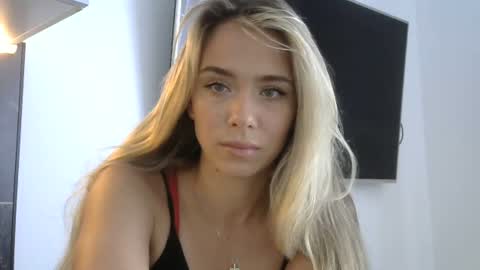 Snapshot of nelly_fortu chatting on 13, 6, 2026 nelly_fortu online show from 13, 6, 2026