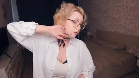 Snapshot of nelly_gloss chatting on 11, 6, 2026 nelly_gloss online show from 11, 6, 2026