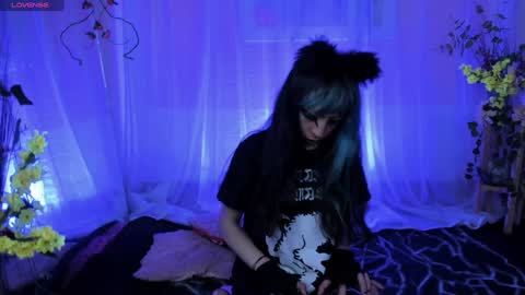 Neon  online show from 15, 1, 2025