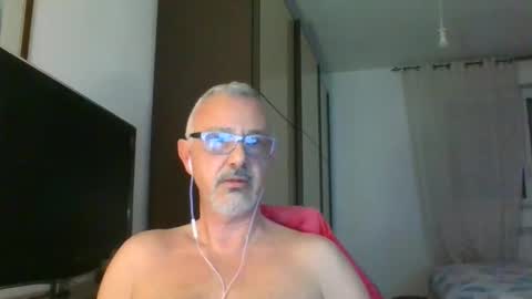 nevenerabis online show from 8, 1, 2025