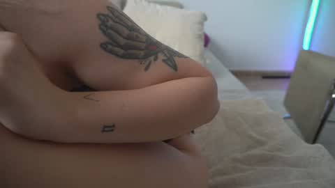 Snapshot of new_dee chatting on 10, 1, 2026 new dee online show from 10, 1, 2026