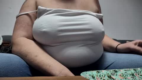 newbis666 online show from 2, 11, 2025