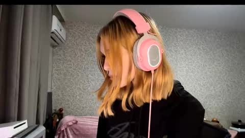 Eva Arts online show from 25, 11, 2025