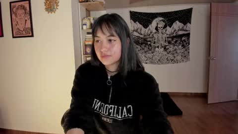 Nia online show from 27, 2, 2025