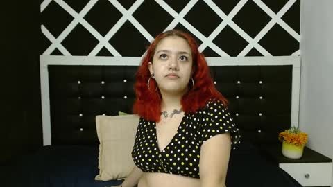 Estefani  online show from 31, 12, 2024