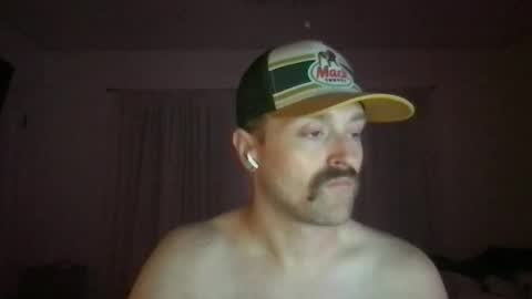 NiceButtNiceGuy online show from 21, 4, 2026